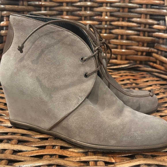 Stuart Weitzman | Shoes | Stuart Weitzman Kalahari Wedge Booties Size 8 - Picture 6 of 11